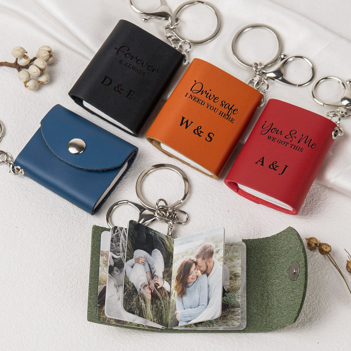 Couple Anniversary Birthday Gifts - Personalized Mini Photo Album Keychain