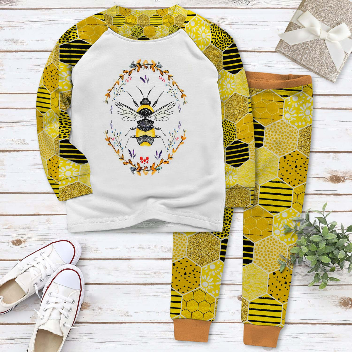 Bee Gorgeous Bee Aae Pajama Set |Sleepwear Pjs Sets | Raglan Shirt Pants Set