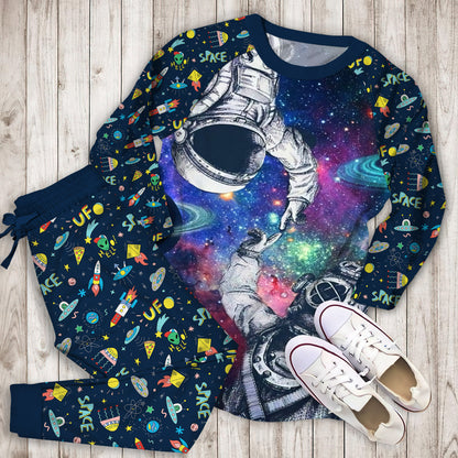 Astronaut Touching Pajama Set |Sleepwear Pjs Sets | Raglan Shirt Pants Set